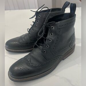 EUC Nunn Bush Men's Odell Wingtip Chukka Boot with Kore Comfort Technology sz.9